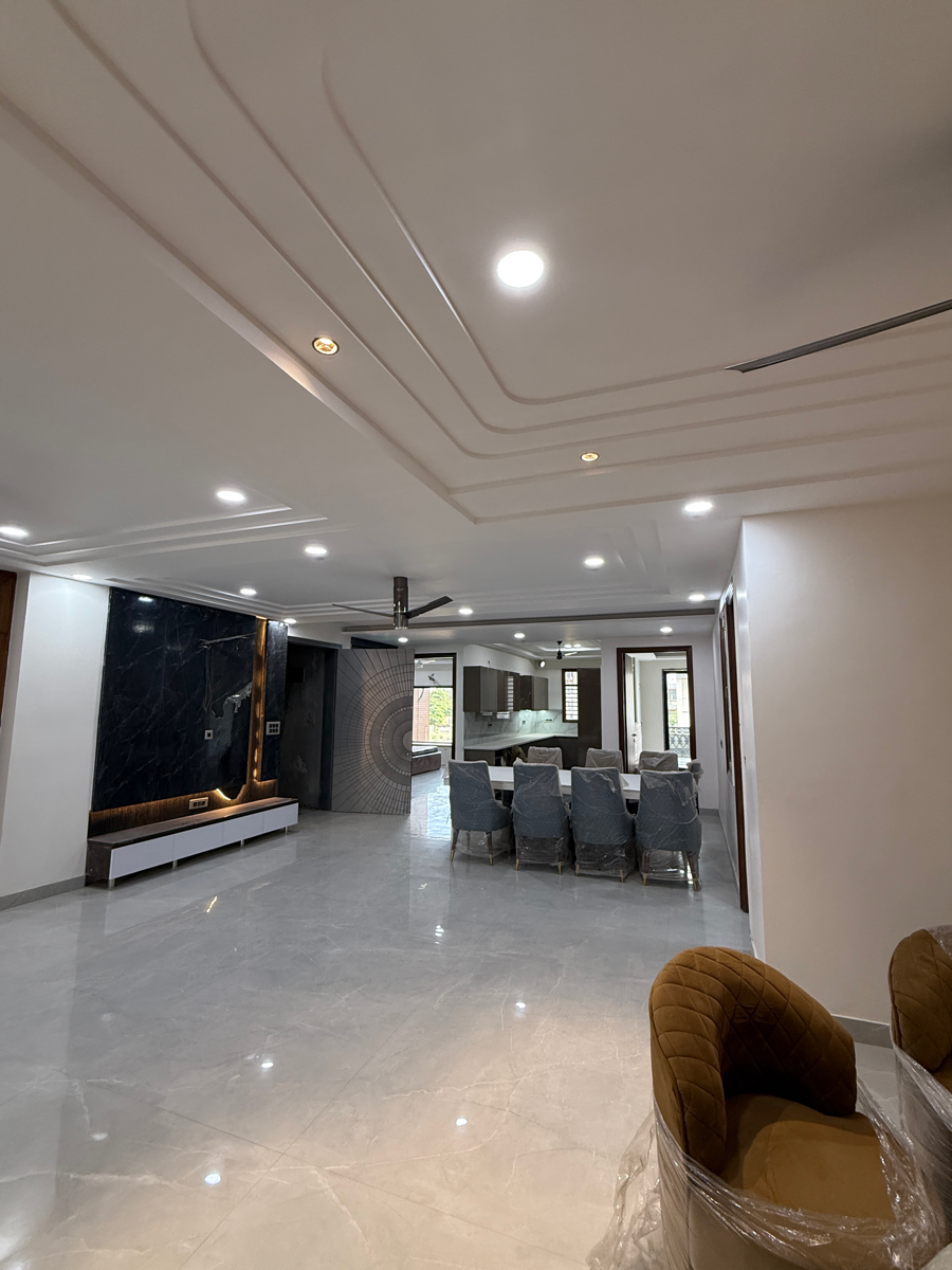 4 BHK + Pooja Room,Servant Room,Study Room,Extra Room Builder Floor For Sale in Sector 85