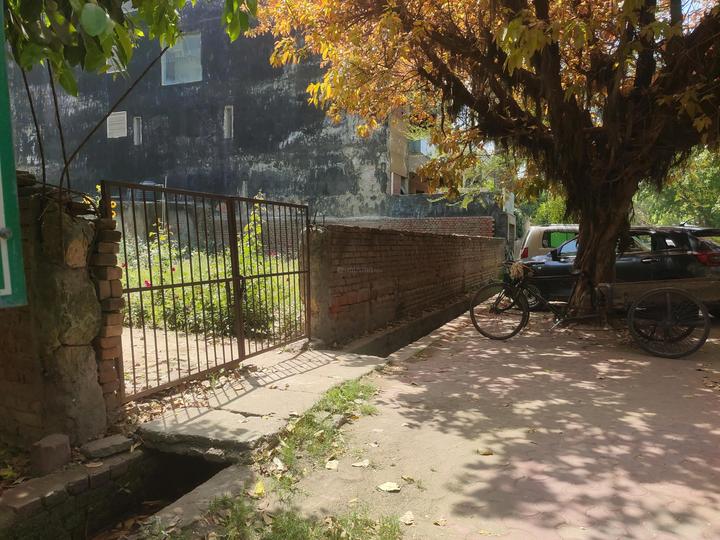 Plot For Sale in Sector 70