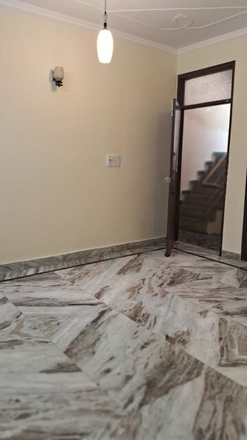 Room in 2 BHK Penthouse at Palm Residency Chhatarpur, Chattarpur – for Rent