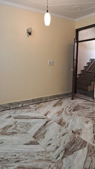 Room in 2 BHK Penthouse at Palm Residency Chhatarpur, Chattarpur – for Rent