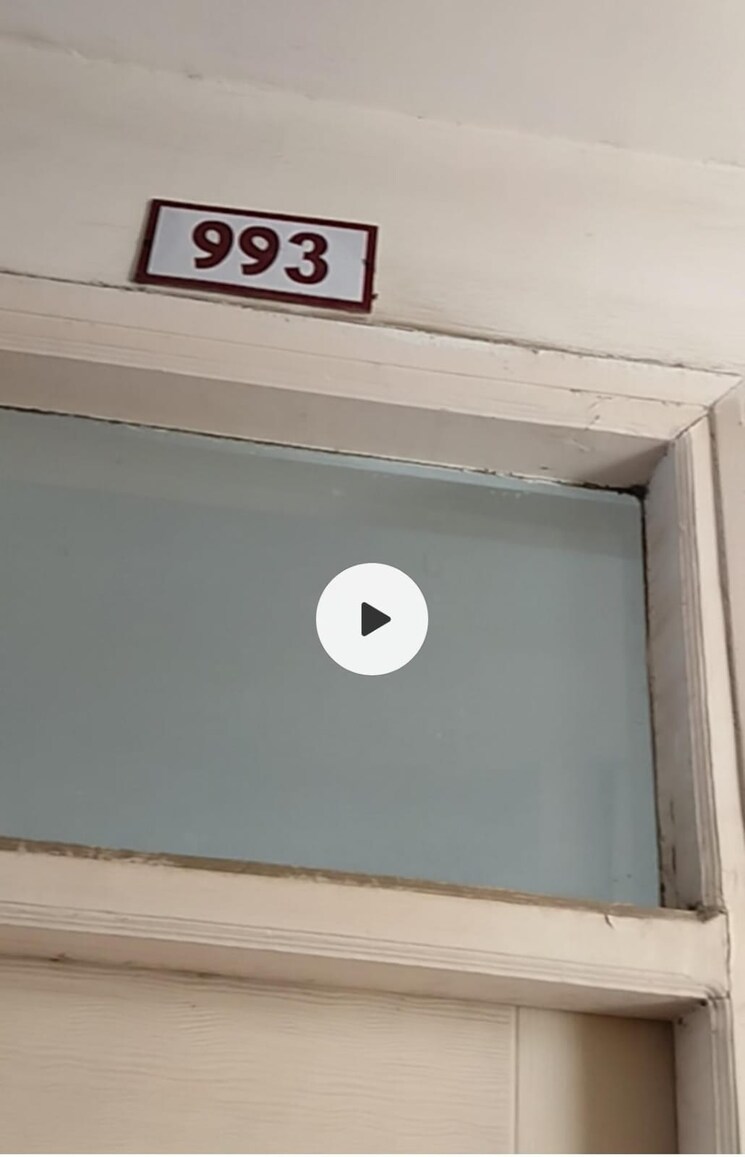 Room, motiaz-guildford-square 1 RK 990 Sq.Ft. Apartment In International Airport Road Zirakpur 8651927