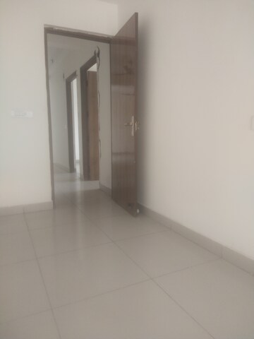 Furnished Amenities in 3 BHK Apartment at Panchsheel Greens, Sector 16 Greater Noida – for Rent