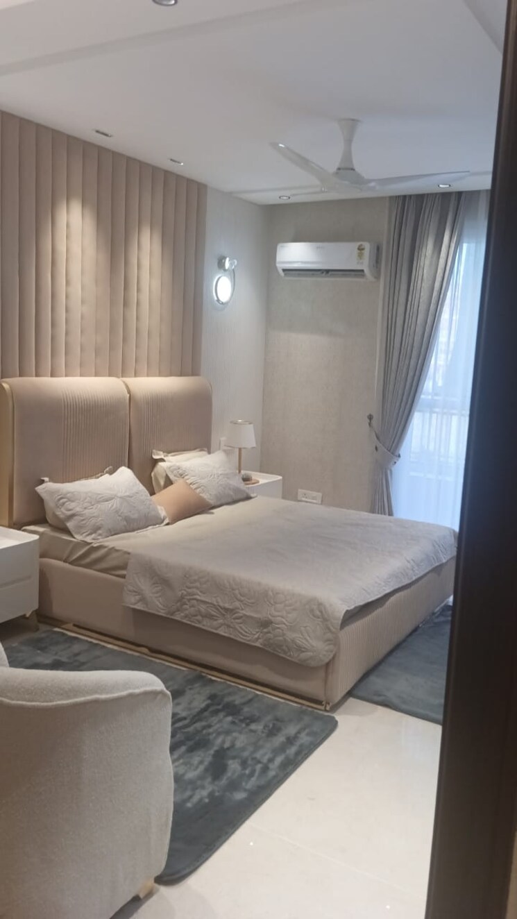 Bedroom, maya-green-lotus-utsav 4 Bedroom 2800 Sq.Ft. Apartment In International Airport Road Zirakpur 8663280