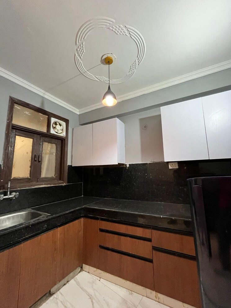 Kitchen, freedom fighters enclave 3 Bedroom 1800 Sq.Ft. Builder Floor In Freedom Fighters Enclave Delhi 8663484