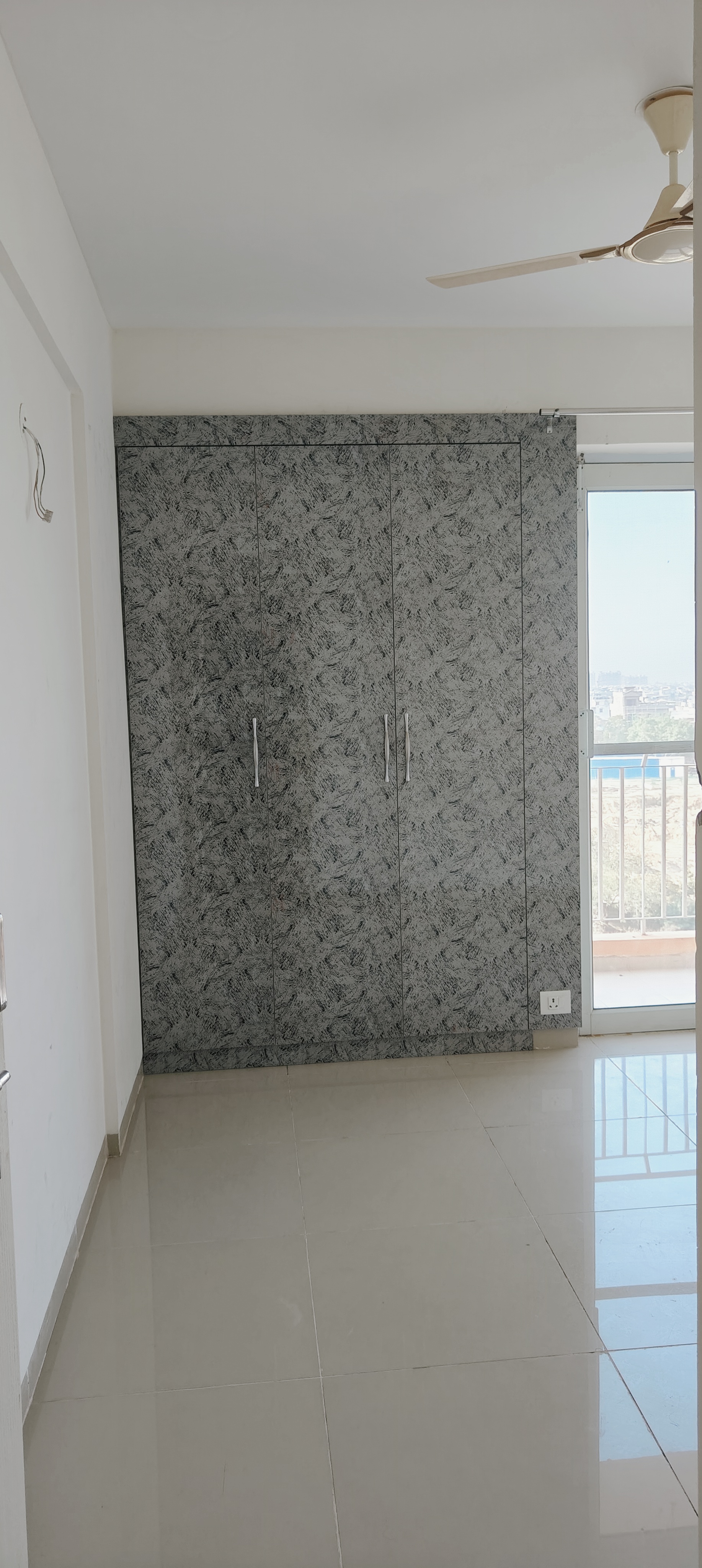 3 BHK + Pooja Room Apartment For Rent in Wave Executive Floors