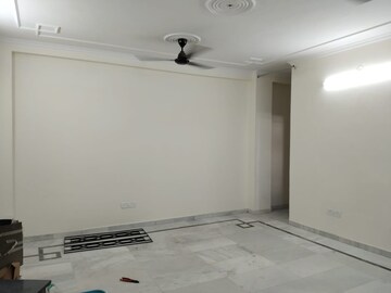 Room in 2 BHK Builder Floor at Jangpura – for Rent
