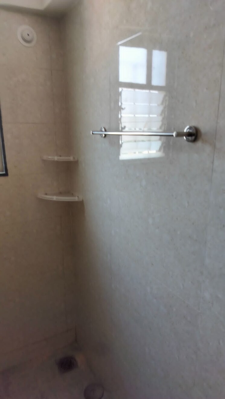 Bathroom, kohinoor-jeeva 1 Bedroom 650 Sq.Ft. Apartment In Bibwewadi Pune 8663411