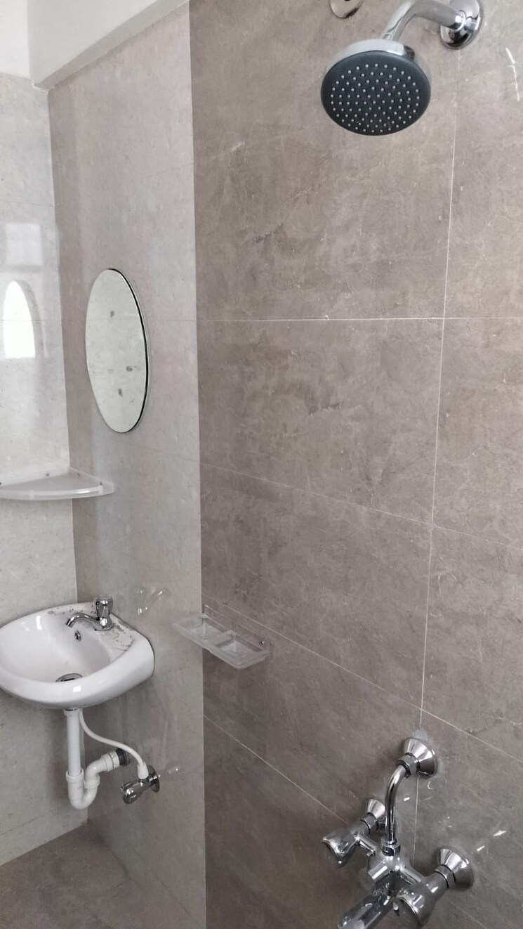 Bathroom, kohinoor-jeeva 1 Bedroom 650 Sq.Ft. Apartment In Bibwewadi Pune 8663411