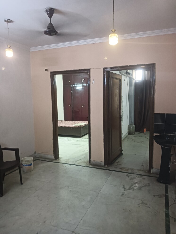 Living Room, shivalik colony 3 Bedroom 1800 Sq.Ft. Apartment In Shivalik Colony Delhi 8663504