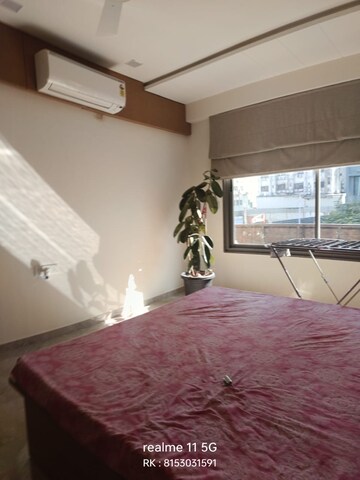 Room in 3 BHK Apartment at C G Road – for Rent