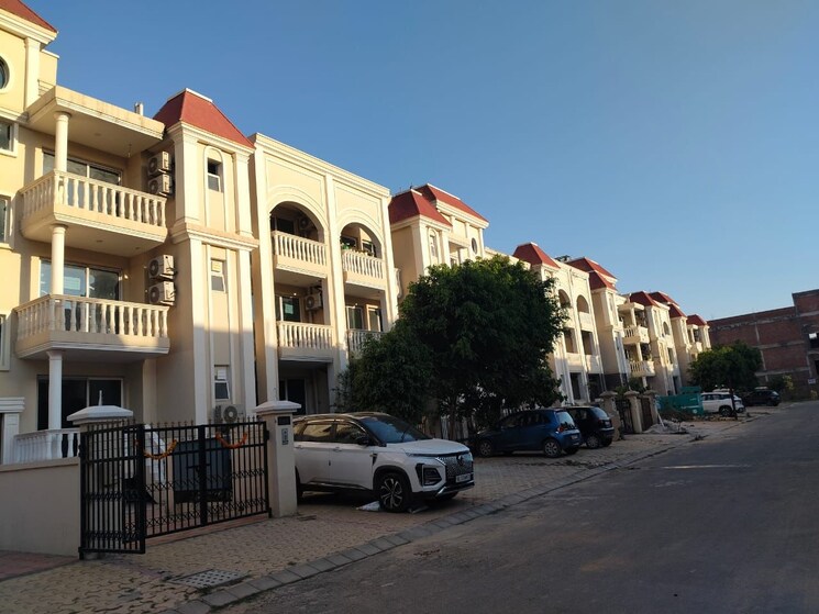 Exterior View, breez-flora-avenue-33 3 Bedroom 1440 Sq.Ft. Builder Floor In Sohna Sector 33 Gurgaon 8663423