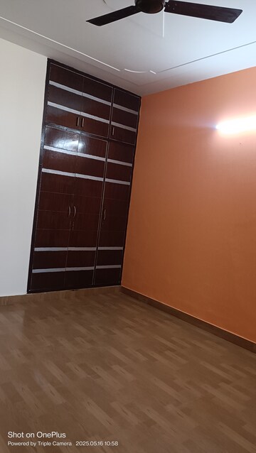 Room in 3 BHK Builder Floor at Ashoka Enclave – for Rent