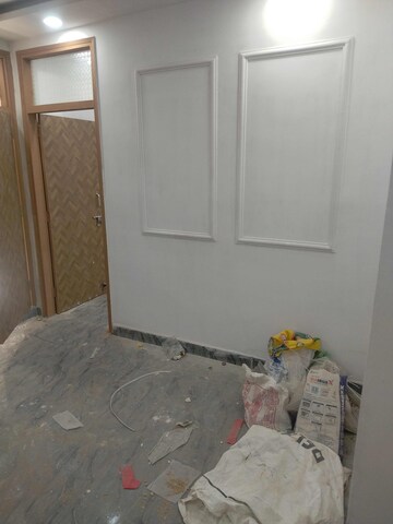 Room in 2 BHK Builder Floor at Govindpuri – for Sale