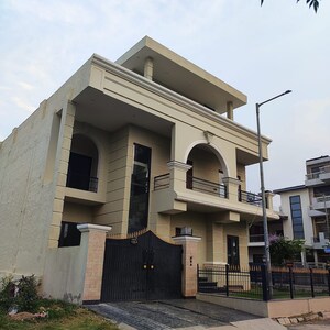 4 BHK Villa – Exterior View View at Aerocity - for Sale
