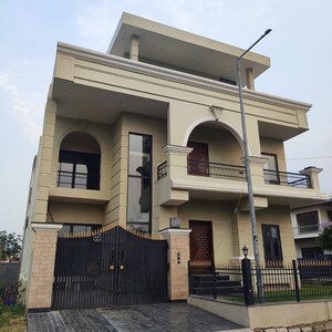 4 BHK Villa For Sale in Aerocity
