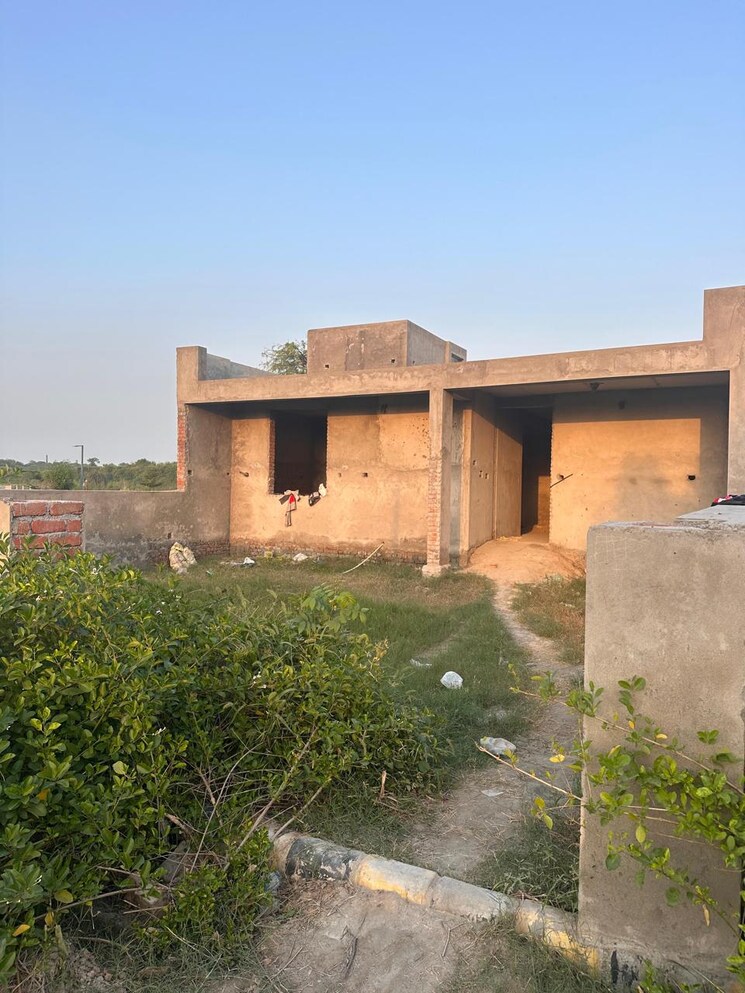Listing Cover Image