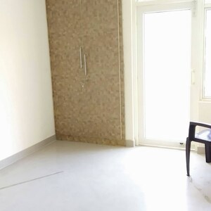 Room in 3 BHK Apartment at Proview Officer City 2, Sehani Khurd – for Sale