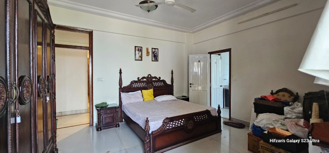 3 BHK + Servant Room Apartment For Rent in Marine Drive