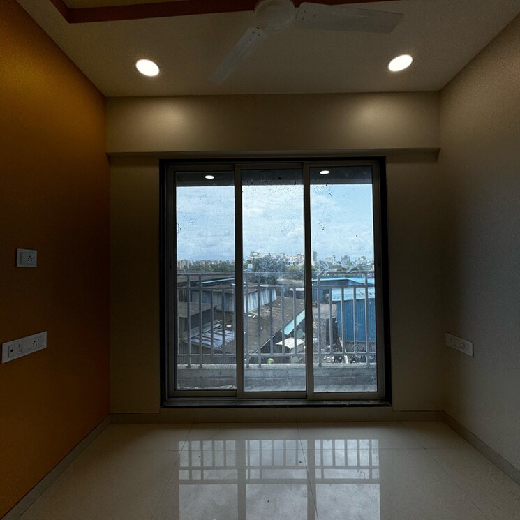 Room, vasai west 1 Bedroom 600 Sq.Ft. Apartment In Vasai West Palghar 8663669