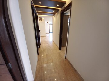 Building Lobby in 4 BHK Apartment at Veera Safdarjung Enclave, Safdarjung Enclave – for Rent