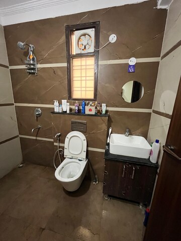 Bathroom in 2 BHK Builder Floor at Palam Vihar – for Rent