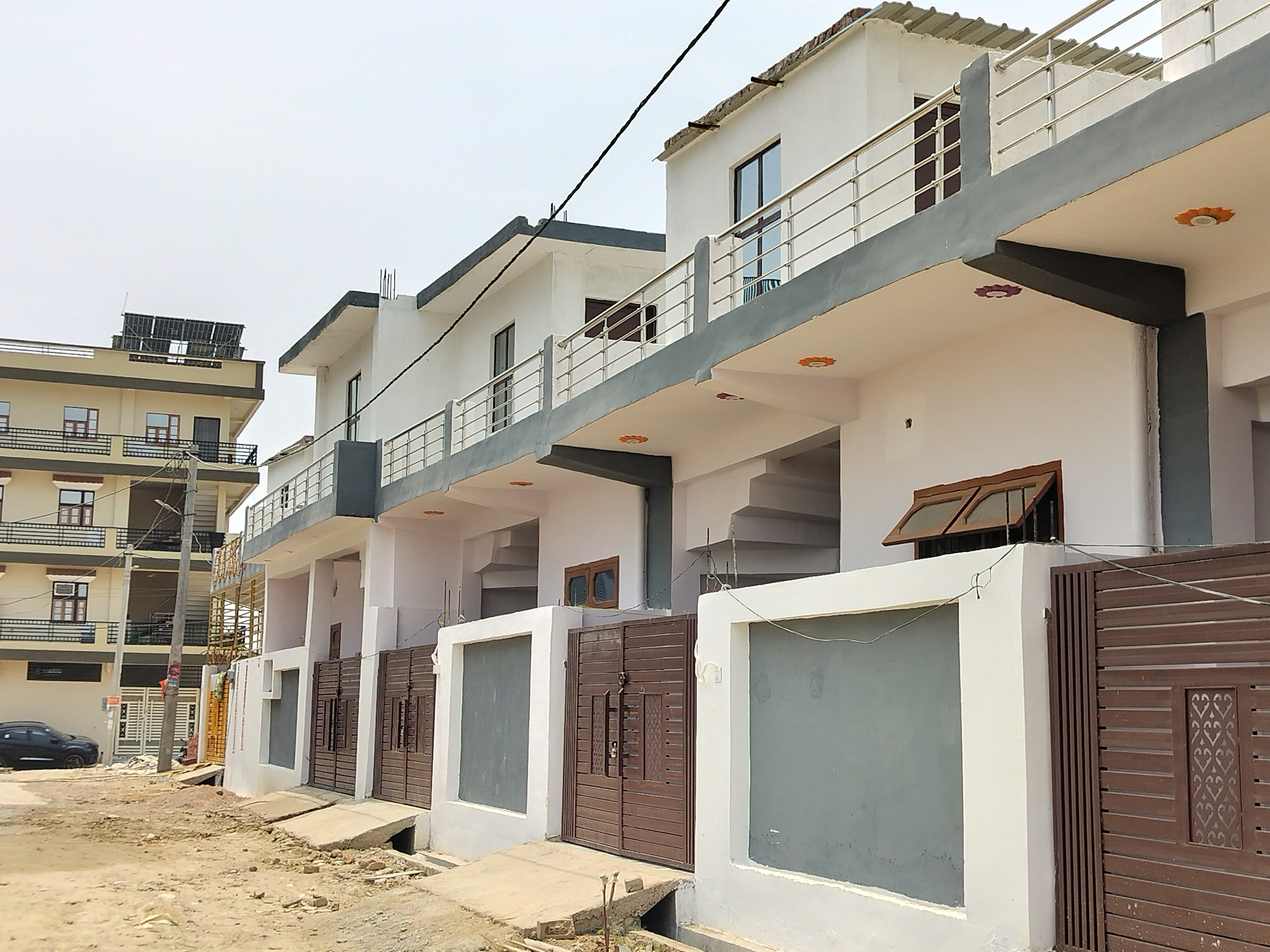 2 BHK + Extra Room Villa For Sale in Gomti Nagar