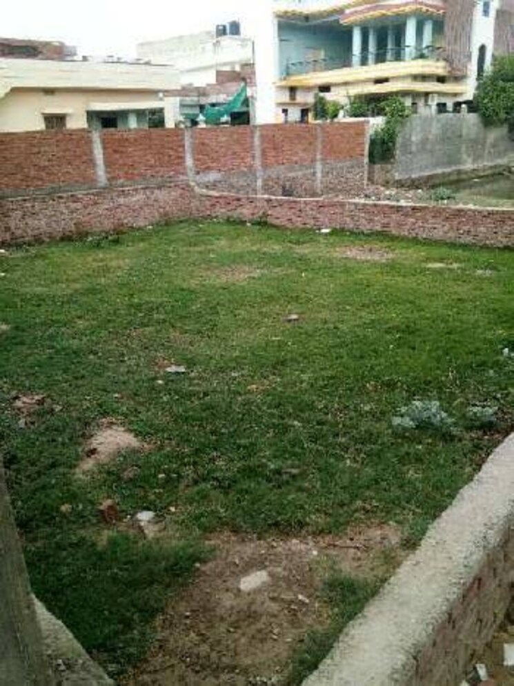 Garden, sector 144  450 Sq.Mt. Plot In Sector 144 Noida 8663704