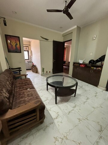 Living Room in 2 BHK Builder Floor at Sushant Lok 3, Sector 57 – for Rent