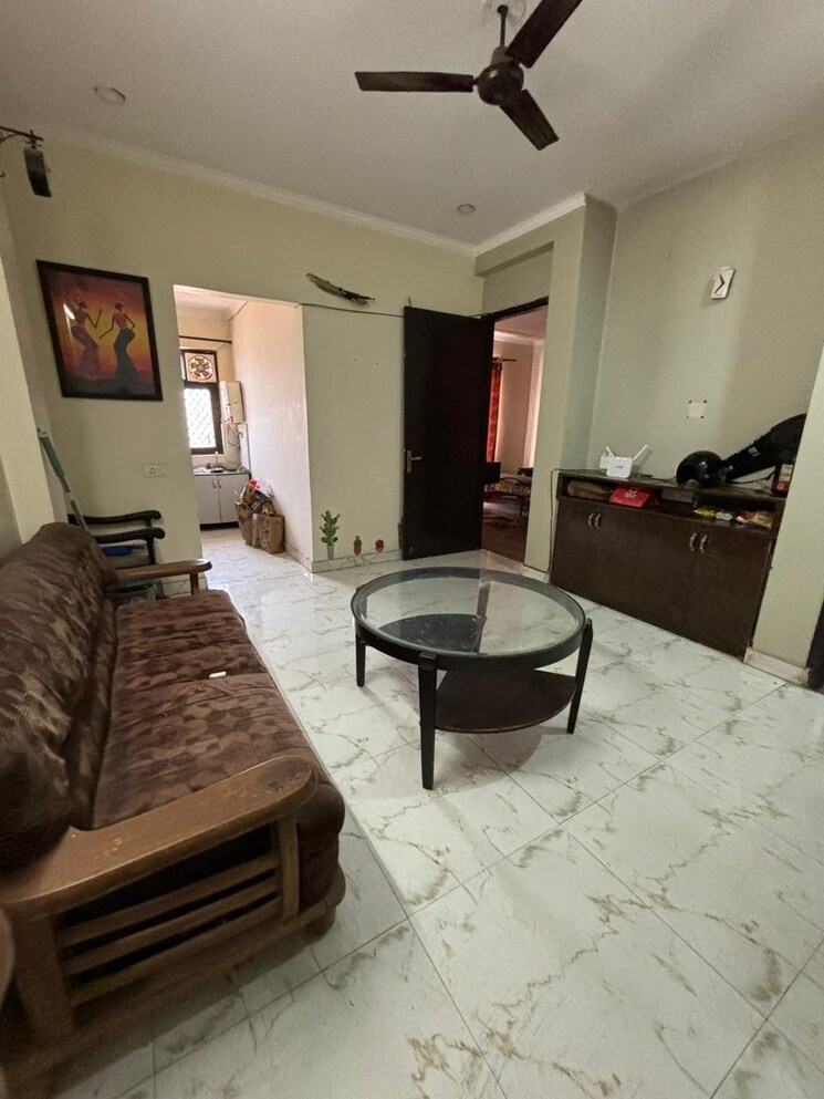 Living Room, sushant-lok-3 2 Bedroom 160 Sq.Yd. Builder Floor In Sector 57 Gurgaon 8663780