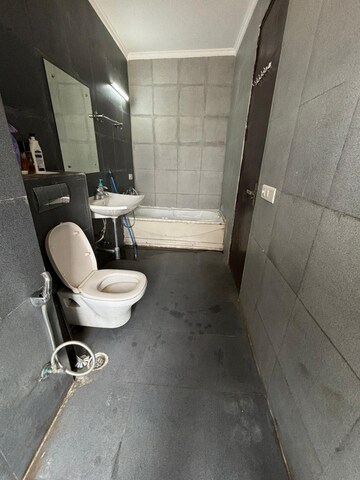 Bathroom in 2 BHK Builder Floor at Sushant Lok 3, Sector 57 – for Rent