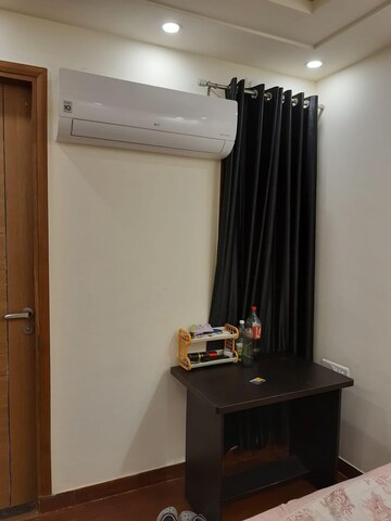 Furnished Amenities in 4 BHK Apartment at Ardee City, Sector 52 – for Rent