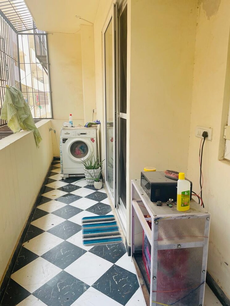 Team Area, ardee-city 4 Bedroom 4500 Sq.Ft. Apartment In Sector 52 Gurgaon 8663850