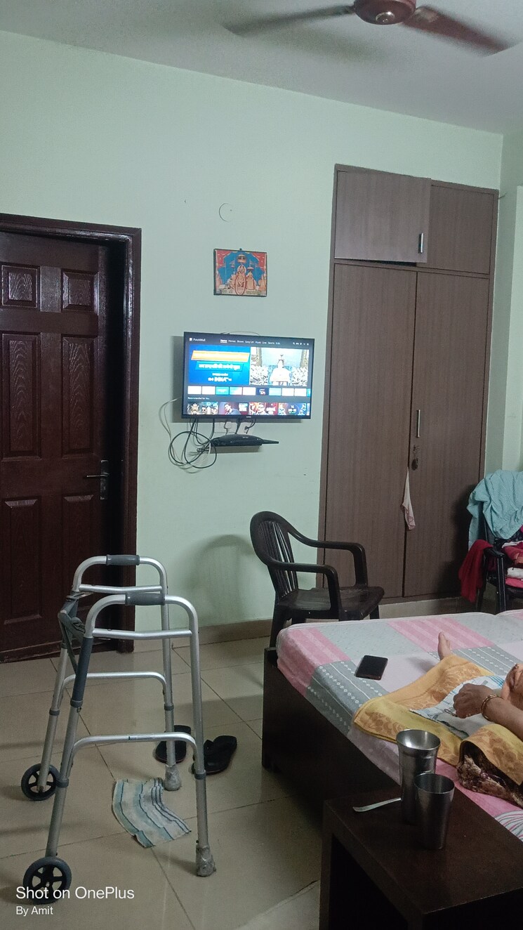 Master Bedroom, mahagun-maple 2.5 Bedroom 1275 Sq.Ft. Apartment In Sector 50 Noida 8663909