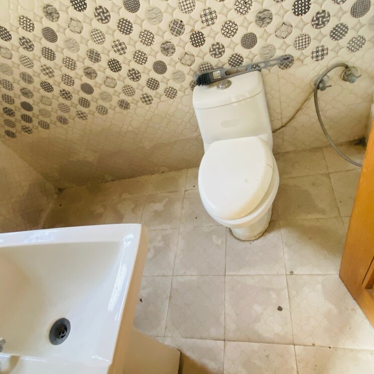 Bathroom, omaxe-new-chandigarh 5 Bedroom 200 Sq.Yd. Independent House In Mullanpur Chandigarh 8663914