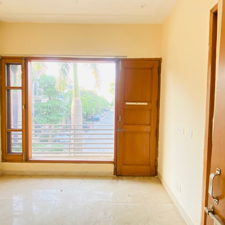 Room, omaxe-new-chandigarh 5 Bedroom 200 Sq.Yd. Independent House In Mullanpur Chandigarh 8663914