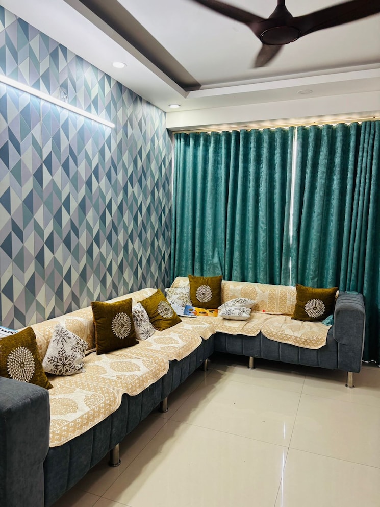 Living Room, tulip-leaf 3 Bedroom 1812 Sq.Ft. Apartment In Sector 69 Gurgaon 8663900