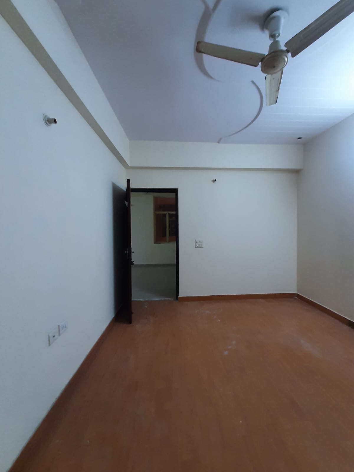 3 BHK 872 Sq.Ft. Apartment in Saya Zenith