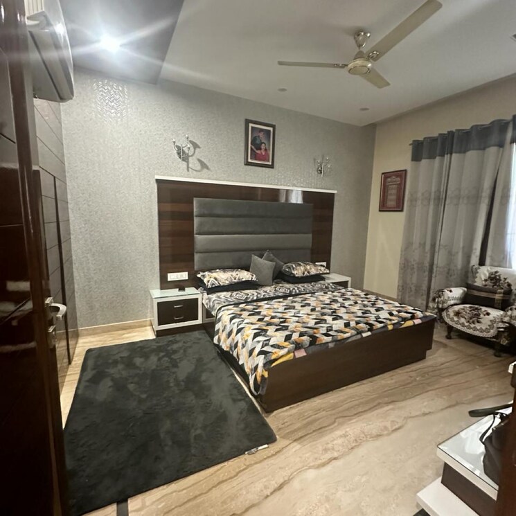 Bedroom, sector 80 6 Bedroom 256 Sq.Yd. Independent House In Sector 80 Mohali 8663946