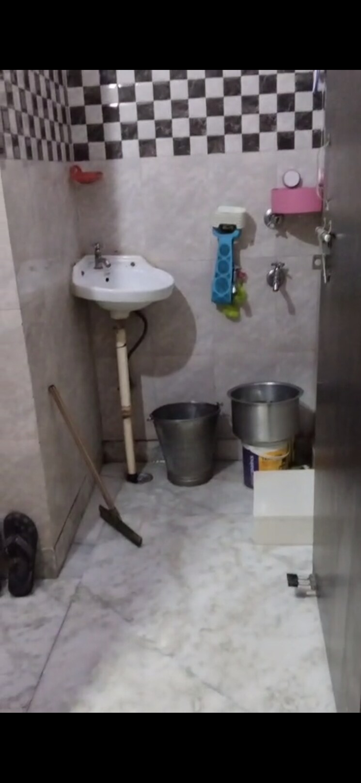 Bathroom, govindpuri 1 Bedroom 500 Sq.Ft. Builder Floor In Govindpuri Delhi 8663947