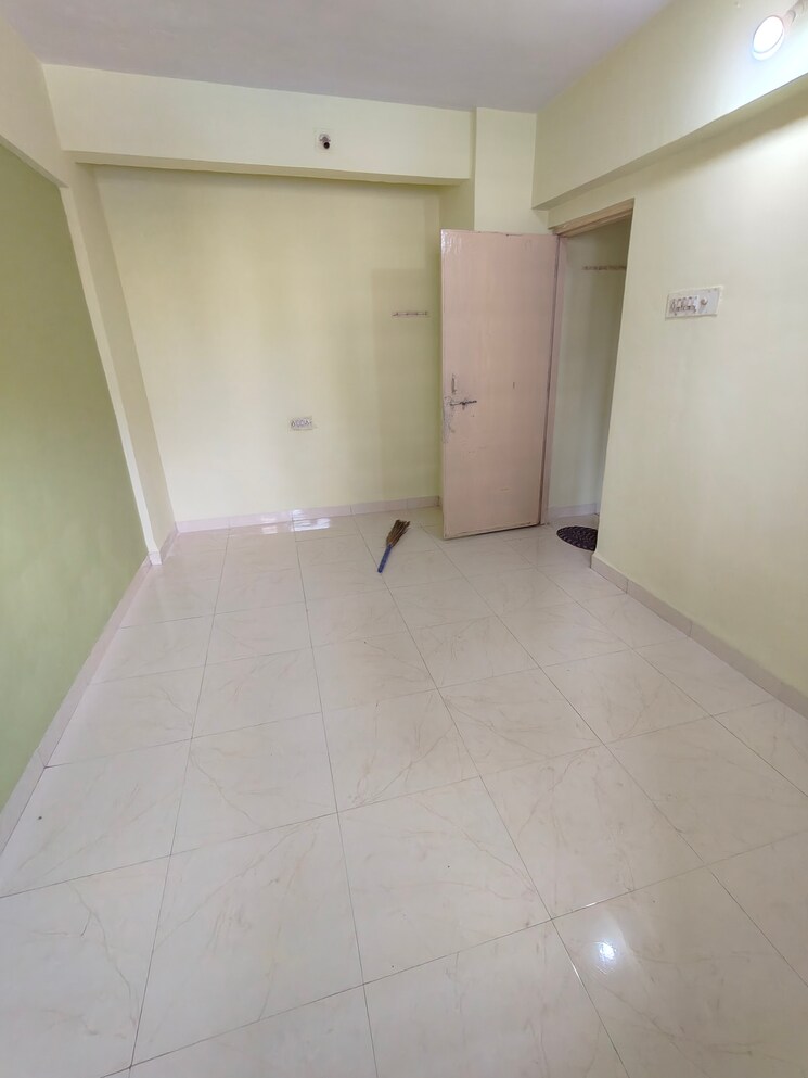 Room, godrej-hill 1 Bedroom 712 Sq.Ft. Apartment In Kalyan West Thane 8664047