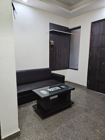 Bedroom in 2 BHK Apartment at SAS Tower, Sector 38 – for Rent