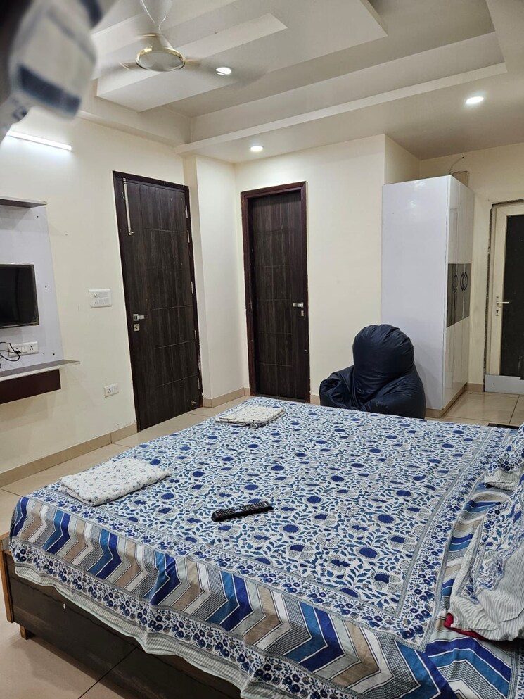 Bedroom, sas-tower 2 Bedroom 1500 Sq.Ft. Apartment In Sector 38 Gurgaon 8664011