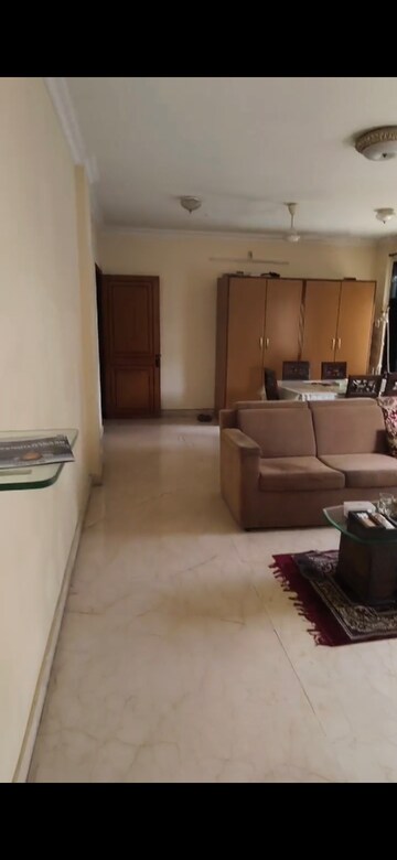 Living Room in 3 BHK Apartment at Khar West – for Rent
