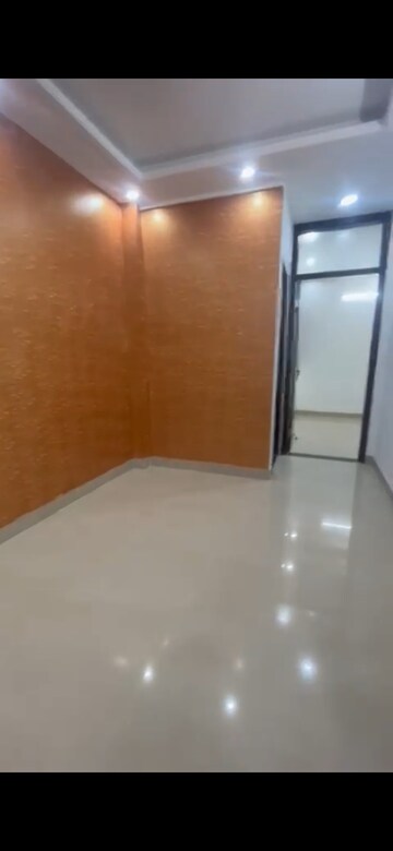 Room in 2 BHK Builder Floor at Govindpuri – for Rent