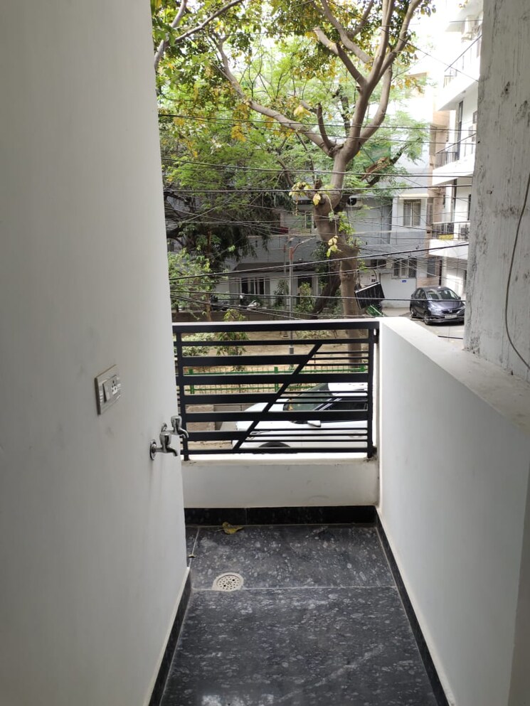 Balcony, malviya nagar 1 Bedroom 500 Sq.Ft. Builder Floor In Malviya Nagar Delhi 8664060