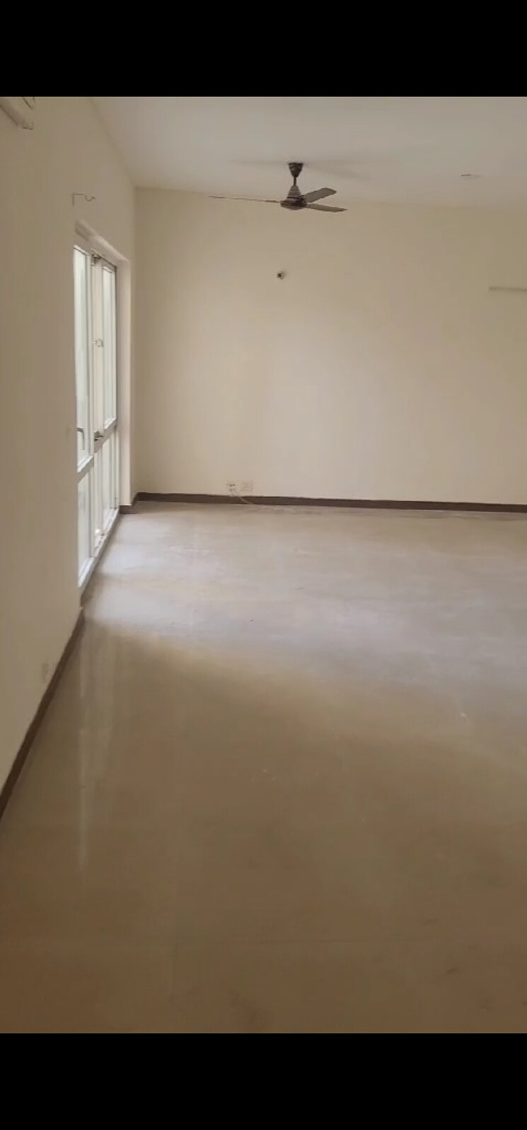 Room, bptp-park-grandeura 3.5 Bedroom 2032 Sq.Ft. Apartment In Sector 82 Faridabad 8664094