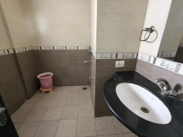 Bathroom in 4 BHK Apartment at City Heights, Sector 39 – for Rent