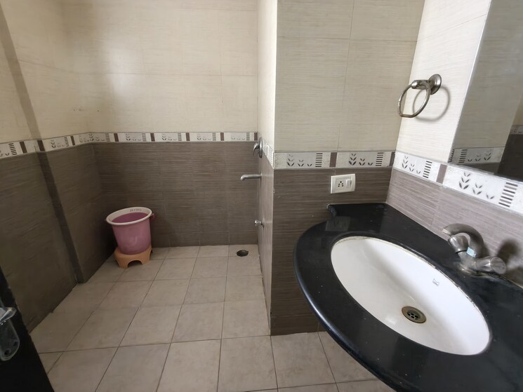 Bathroom, city-heights 4 Bedroom 3000 Sq.Ft. Apartment In Sector 39 Gurgaon 8664081