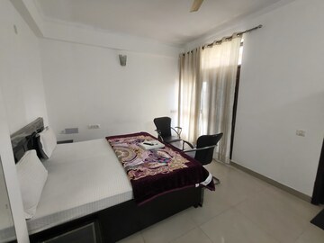Bedroom in 4 BHK Apartment at City Heights, Sector 39 – for Rent