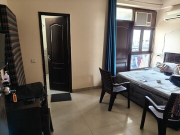 Gym in 4 BHK Apartment at City Heights, Sector 39 – for Rent